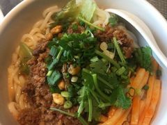 -永恒朗悦酒店(广西大学地铁站大学东路万达广场店)