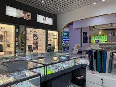 -三叶眼镜城(八佰伴店)