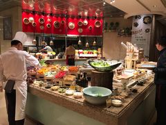 自助取餐区-咖啡苑自助餐厅·中国大饭店