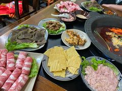 -重庆故事姊妹老火锅(财经学院店)