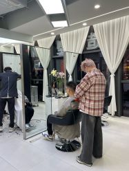 -U·NI SALON 造型