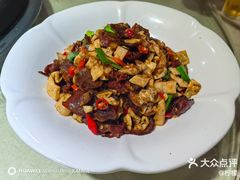 -萬家灯火·私房湘菜·22年老手艺(南岭大道店)