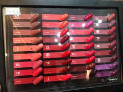 -美斯洛美甲美睫连锁店