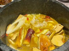 -野·大山里野生菌石锅土鸡(益田假日店)