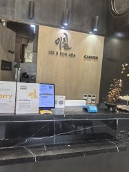 -韩国李知恩形象设计