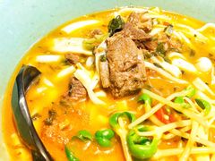 茄汁黑豬排骨面-陳八两面家(滨江天街店)