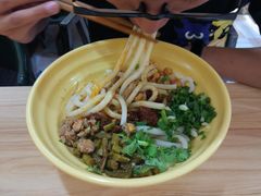 -吴佳拌米粉(川大店)