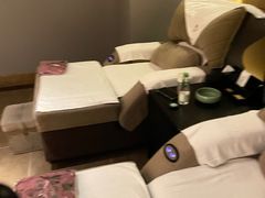 -金色印象·4K影院式足体养生(南坪桃源店)