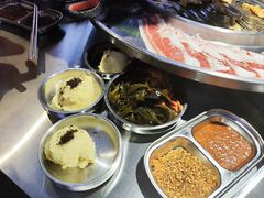 -哈哈碳都·牛肋条无限自助烤肉(宝龙店)
