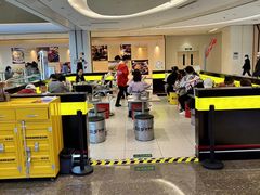 大堂-蓉三少冒烤鸭·四川小吃集(北京首店)