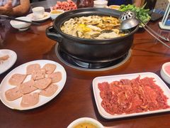 -菌之家·专业纯野生菌火锅·特色炒菌