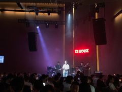 -TZ House音乐现场(来福士中心店)