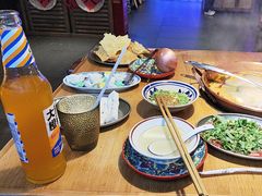 -洱火云南酸菜牛肉火锅(石景山当代商城店)