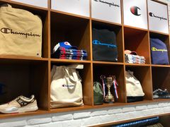 -Champion(武汉国际广场店)