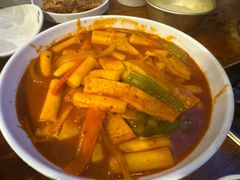 -喇喇排骨火锅·传统韩式脊骨汤(望京西园总店)