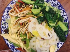 素拼盘-老西安韩记三鲜煮馍(四府街店)