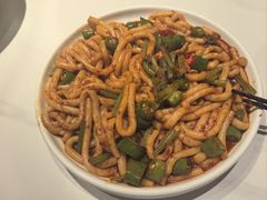 -清真·卡德尔大叔新疆主题餐厅(龙汇路店)