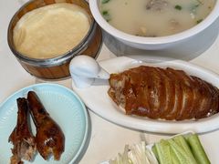 汴京果木烤鸭-梅利汴京烤鸭•开封豫菜地标店(东大街店)