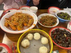 -冶建镜子·老南昌大排档·江西虾王(总店)