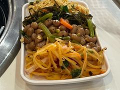 -70後铁锅炖(坡博总店)