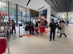 -宁波宝信宝马4S店(江北日湖店)