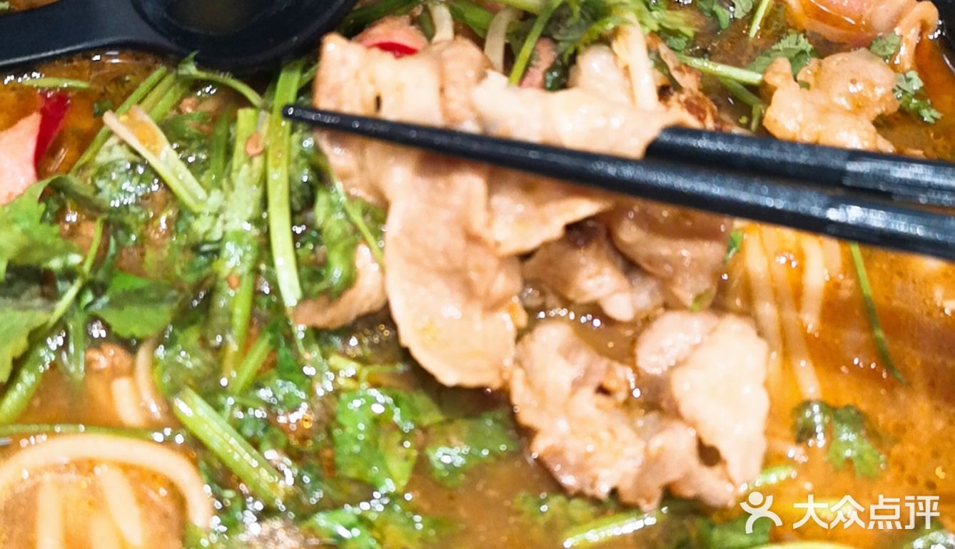 招牌炸酱米线_肥汁米蘭世纪汇店