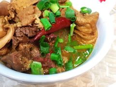 驰名萝卜牛杂-银记肠粉店(新港西路店)
