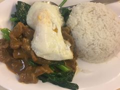 沙爹牛肉饭+煎蛋-永盈茶餐厅(中山四路店)