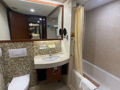 -汕尾巴黎半岛酒店