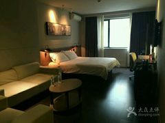 -锦江之星品尚(武汉协和医院取水楼地铁站店)