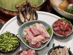 -得意咚瓜·顺德鱼生·冬瓜火锅(深圳首店)