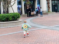 -宝库女装店(绿地缤纷广场店)