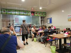 -继红顺河抄手名小吃