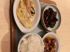-老乡鸡(上海白玉兰广场店)