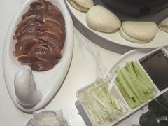 -梅利汴京烤鸭•开封豫菜地标店(东大街店)