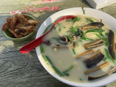 -三百碗宝应长鱼面(板仓街店)