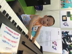 点击看大图 韩国WPlus儿童摄影工作室-WPlus明星肖像亲子全家福摄影