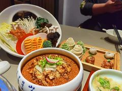 -享月汤皇·海鲜小火锅·聚会(曲江创意谷店)