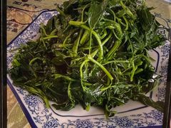 -壹阁胡羊焖饼(特色小吃街店)