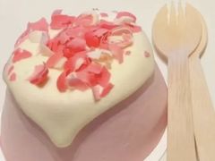 春樱白桃雪山蛋糕-星巴克(温州瑞安吾悦广场店)