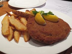 日内瓦猪肉卷配薯条-Geneva日内瓦餐厅(西郊宝成花苑店)