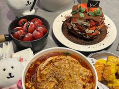 -W COLLECTIVE  DESSERT SHOP