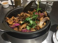 -胡须佬鸡煲四季火锅店(石厦西村直营店)