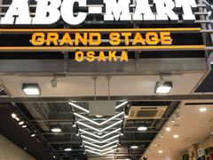 -ABC MART(心斎橋店)