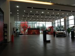 -奔驰上海利星(七宝店)