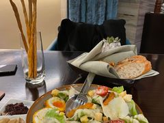 -卡佩罗意大利餐厅及酒吧Al Cappello Trattoria