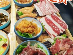 -明洞阿姨·韩式酱蟹烤肉·创意料理(三元桥店)