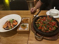 -渝半城经典川粤菜(重庆天地店)