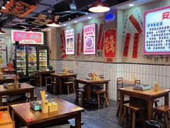 -黔有有贵州酸汤夺夺粉火锅(五味十字店)