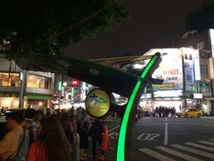 -六合夜市